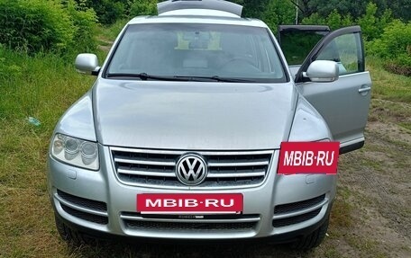 Volkswagen Touareg III, 2004 год, 950 000 рублей, 10 фотография
