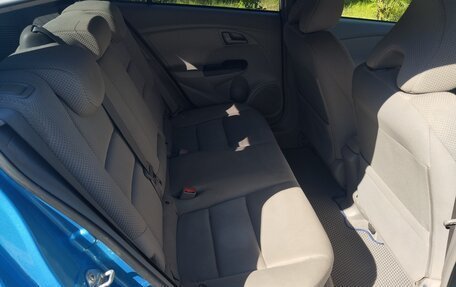 Honda Insight II рестайлинг, 2009 год, 830 000 рублей, 11 фотография