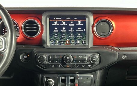 Jeep Wrangler, 2020 год, 4 949 000 рублей, 25 фотография