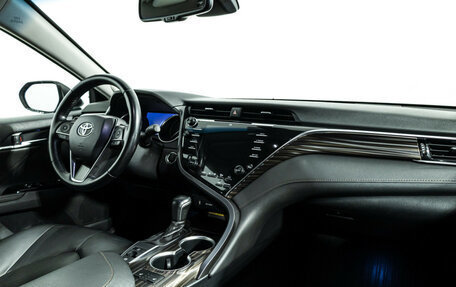 Toyota Camry, 2020 год, 2 899 700 рублей, 10 фотография