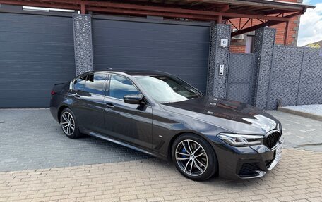 BMW 5 серия, 2021 год, 4 590 000 рублей, 21 фотография