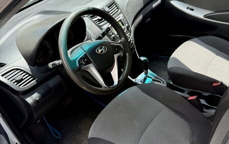 Hyundai Solaris II рестайлинг, 2012 год, 480 000 рублей, 5 фотография