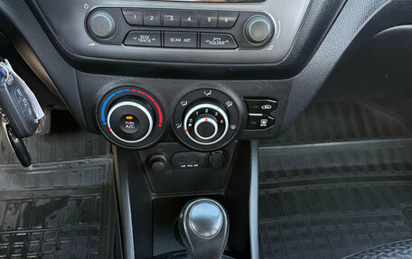 KIA Rio III рестайлинг, 2012 год, 820 000 рублей, 11 фотография