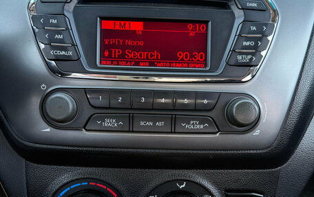 KIA Rio III рестайлинг, 2012 год, 820 000 рублей, 12 фотография