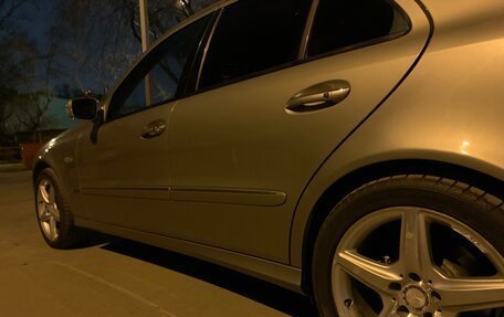 Mercedes-Benz E-Класс, 2008 год, 980 000 рублей, 15 фотография