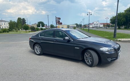 BMW 5 серия, 2011 год, 1 650 000 рублей, 7 фотография