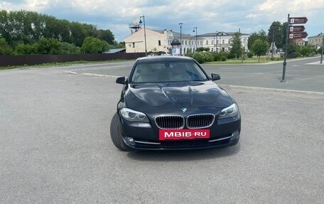 BMW 5 серия, 2011 год, 1 650 000 рублей, 13 фотография