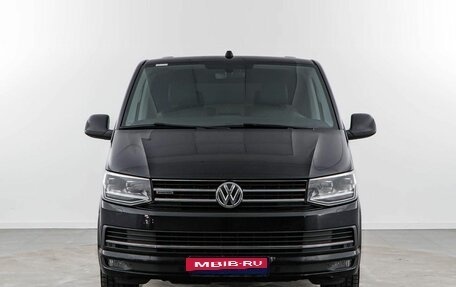 Volkswagen Multivan T6 рестайлинг, 2019 год, 4 459 050 рублей, 3 фотография