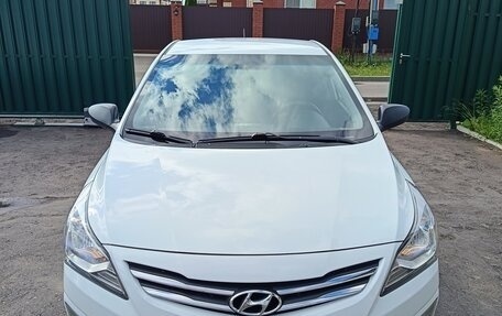 Hyundai Solaris II рестайлинг, 2014 год, 1 150 000 рублей, 1 фотография