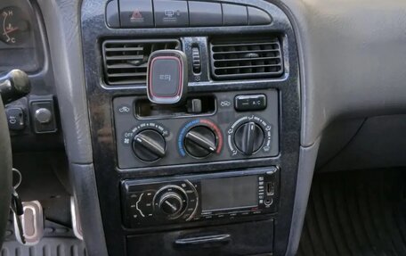 Toyota Avensis III рестайлинг, 2000 год, 145 000 рублей, 1 фотография