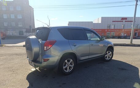 Toyota RAV4, 2005 год, 810 000 рублей, 3 фотография