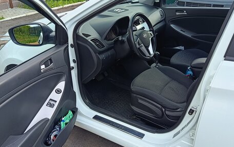 Hyundai Solaris II рестайлинг, 2014 год, 1 150 000 рублей, 2 фотография