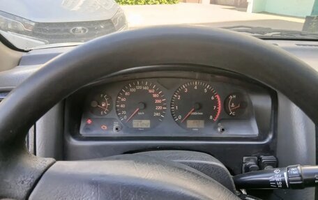 Toyota Avensis III рестайлинг, 2000 год, 145 000 рублей, 4 фотография