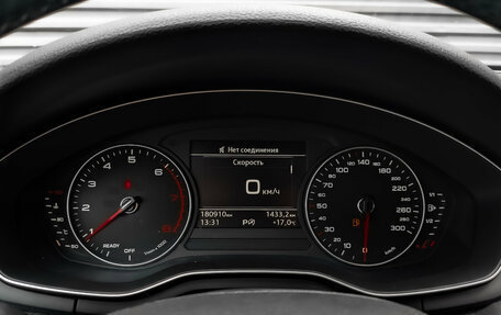 Audi A4, 2017 год, 1 850 000 рублей, 16 фотография