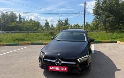 Mercedes-Benz A-Класс, 2019 год, 1 950 000 рублей, 1 фотография