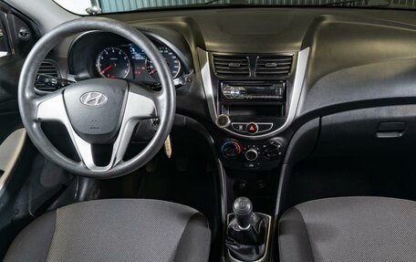 Hyundai Solaris II рестайлинг, 2011 год, 520 000 рублей, 9 фотография