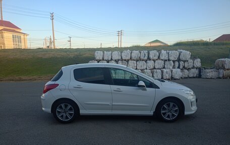 Peugeot 308 II, 2010 год, 565 000 рублей, 4 фотография