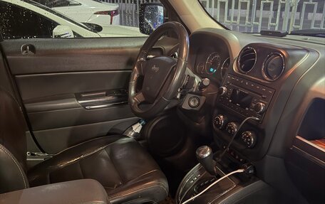 Jeep Liberty (Patriot), 2010 год, 1 100 000 рублей, 6 фотография