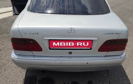 Mercedes-Benz E-Класс, 1999 год, 350 000 рублей, 5 фотография
