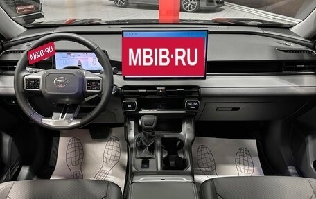 Toyota RAV4, 2026 год, 3 917 000 рублей, 27 фотография