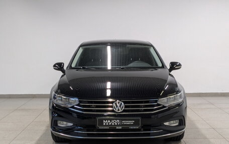 Volkswagen Passat B8 рестайлинг, 2020 год, 3 000 000 рублей, 2 фотография