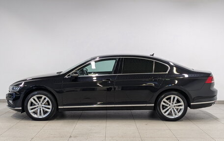 Volkswagen Passat B8 рестайлинг, 2020 год, 3 000 000 рублей, 8 фотография
