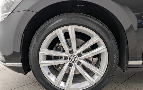 Volkswagen Passat B8 рестайлинг, 2020 год, 3 000 000 рублей, 18 фотография