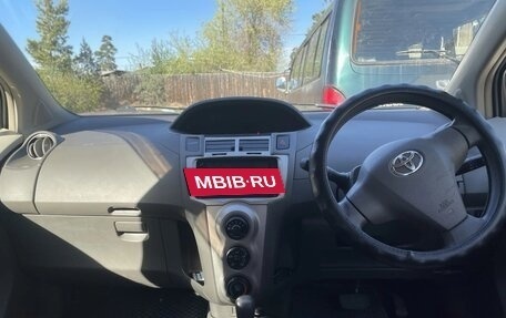 Toyota Vitz, 2009 год, 530 000 рублей, 2 фотография