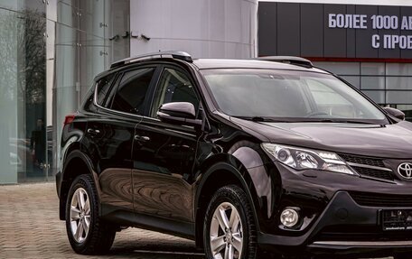 Toyota RAV4, 2015 год, 1 675 000 рублей, 7 фотография