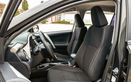 Toyota RAV4, 2015 год, 1 675 000 рублей, 11 фотография