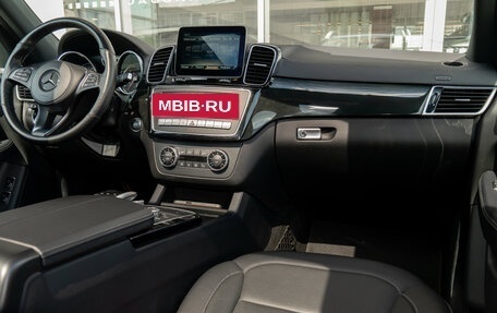 Mercedes-Benz GLS, 2017 год, 6 350 000 рублей, 33 фотография