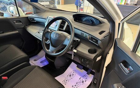 Honda Freed I, 2012 год, 1 449 999 рублей, 9 фотография