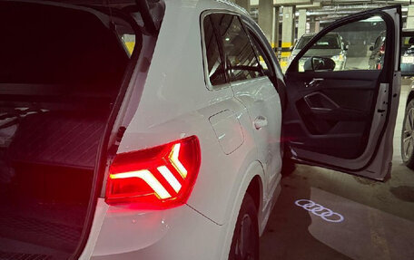 Audi Q3, 2022 год, 2 400 000 рублей, 15 фотография