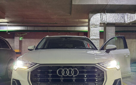 Audi Q3, 2022 год, 2 400 000 рублей, 16 фотография