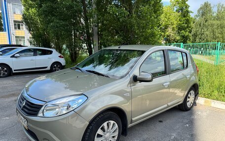 Renault Sandero I, 2012 год, 800 000 рублей, 2 фотография
