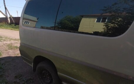 Nissan Caravan III, 1997 год, 850 000 рублей, 2 фотография