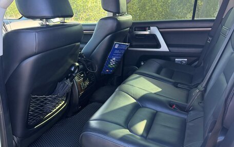 Toyota Land Cruiser 200, 2018 год, 6 800 000 рублей, 7 фотография