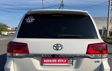 Toyota Land Cruiser 200, 2018 год, 6 800 000 рублей, 6 фотография