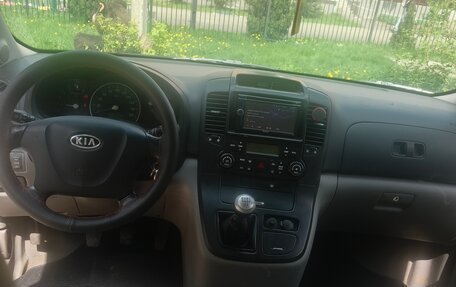KIA Carnival III, 2007 год, 800 000 рублей, 9 фотография