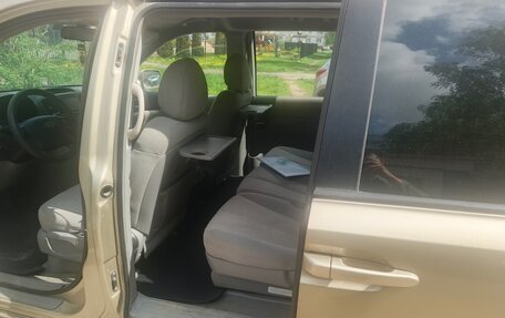 KIA Carnival III, 2007 год, 800 000 рублей, 11 фотография