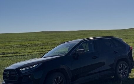 Toyota RAV4, 2024 год, 3 799 000 рублей, 2 фотография
