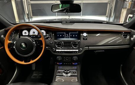 Rolls-Royce Wraith, 2022 год, 55 000 000 рублей, 25 фотография