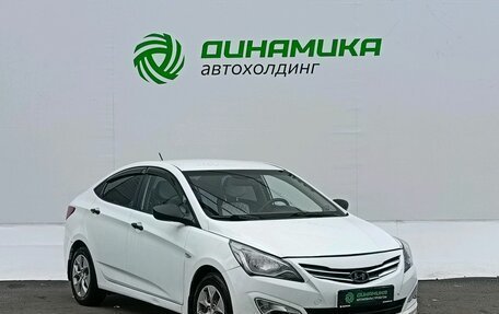 Hyundai Solaris II рестайлинг, 2015 год, 770 000 рублей, 3 фотография