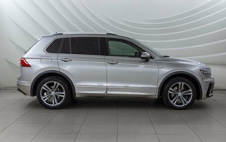 Volkswagen Tiguan II, 2018 год, 2 798 000 рублей, 8 фотография