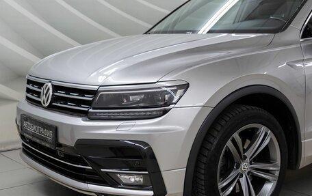 Volkswagen Tiguan II, 2018 год, 2 798 000 рублей, 10 фотография