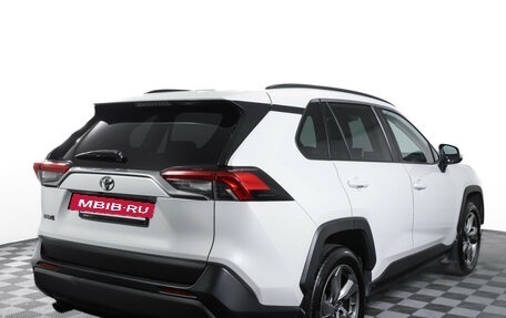 Toyota RAV4, 2021 год, 2 790 000 рублей, 6 фотография