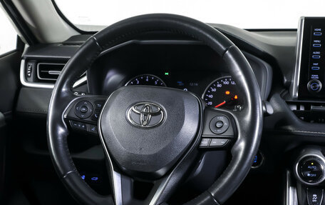 Toyota RAV4, 2021 год, 2 790 000 рублей, 14 фотография