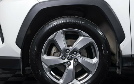 Toyota RAV4, 2021 год, 2 790 000 рублей, 18 фотография