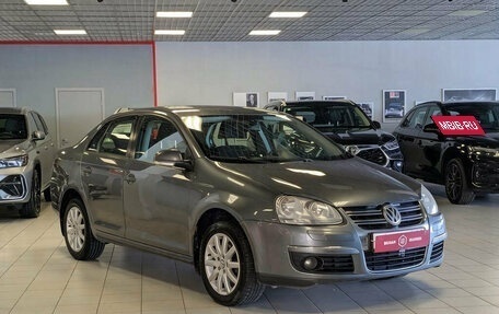 Volkswagen Jetta VI, 2010 год, 699 900 рублей, 2 фотография