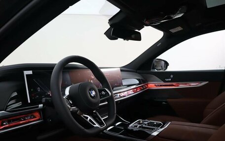 BMW 7 серия, 2025 год, 17 990 000 рублей, 8 фотография